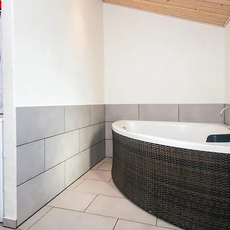 בית נופש 8 Person In Ansager-by Traum